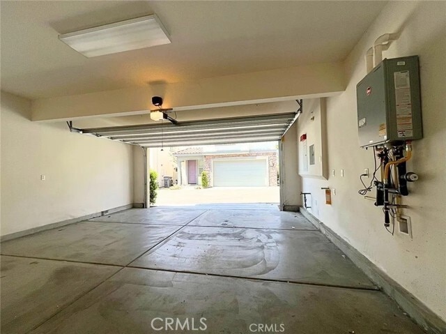 Building Photo - 13819 Farmhouse Ave
