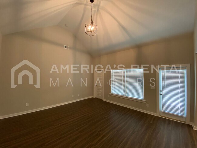 Building Photo - Home for Rent in Thorsby, AL!!! Sign a 13 ...