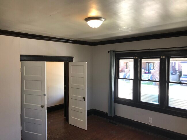 Building Photo - 1550 Lewis St