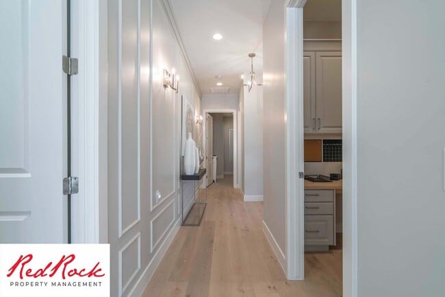 Building Photo - 2 Bedroom Fully Furnished Home In Sun River Community for 55 years and older with a firm 6 Month ...