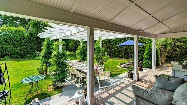 Building Photo - 9 Ocame Ave