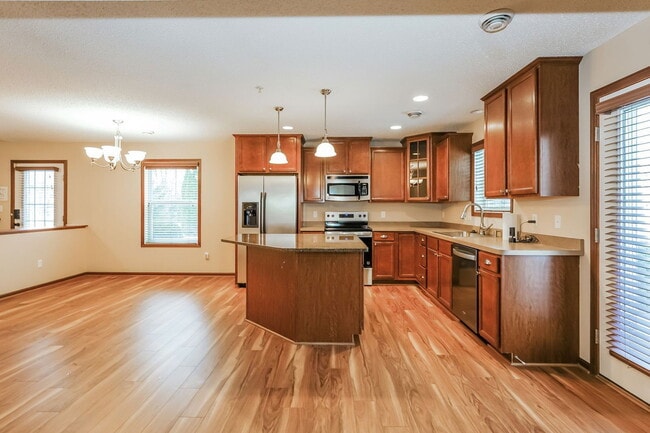 Building Photo - 15640 60th Ave N