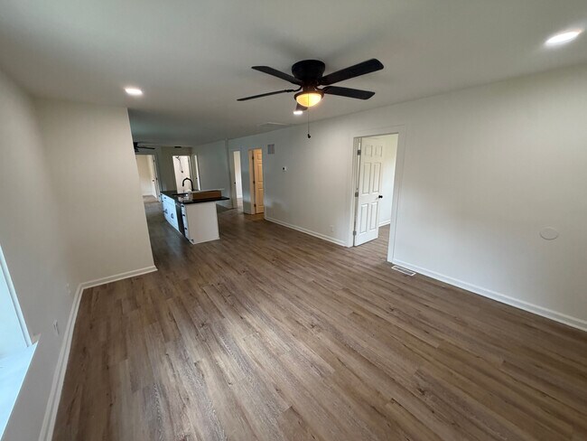 Building Photo - Room in Single Family Home on Fox St SW