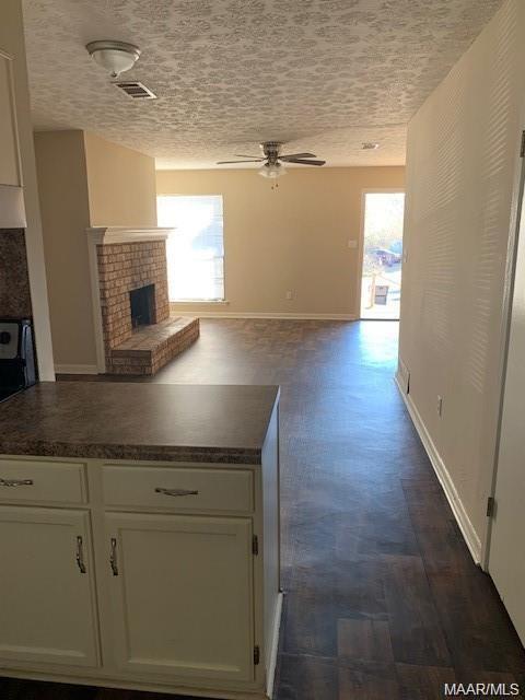 Building Photo - 40 Glenwood Ct