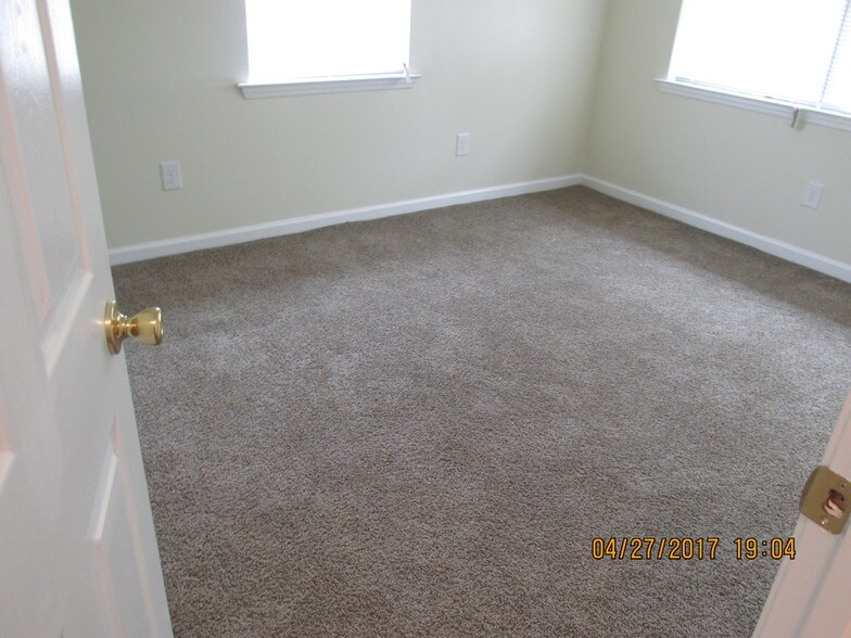 Building Photo - 1 Green Gate Ct