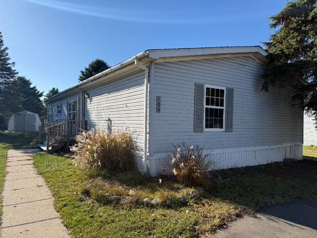 Building Photo - 2500 Mann Rd