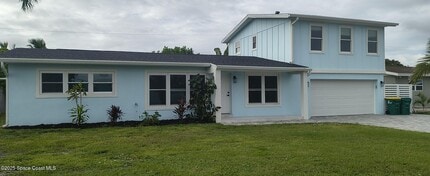 Building Photo - 216 NE 3rd St