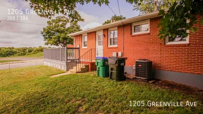 Building Photo - 1205 Greenville Ave