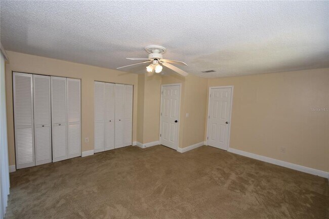 Building Photo - 15 Florida Park Dr N