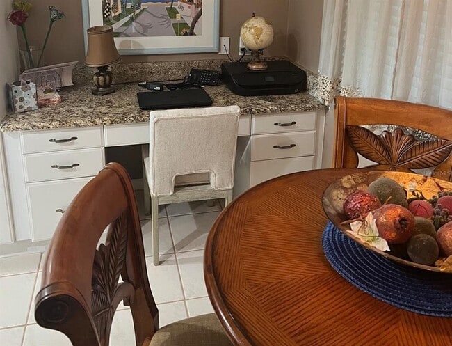 Building Photo - 8750 Olde Hickory Ave