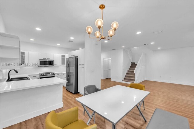 Building Photo - 1450 Weeping Willow Way