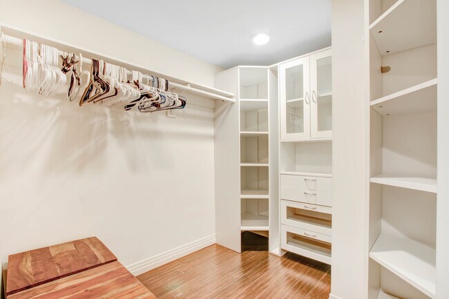 Building Photo - 1544 7th St