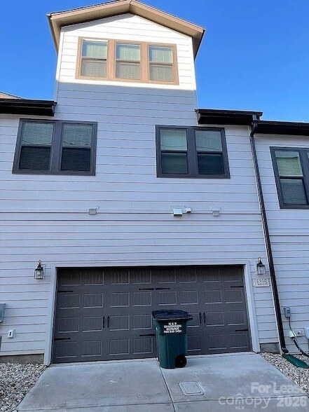 Building Photo - 6335 Southgrove St
