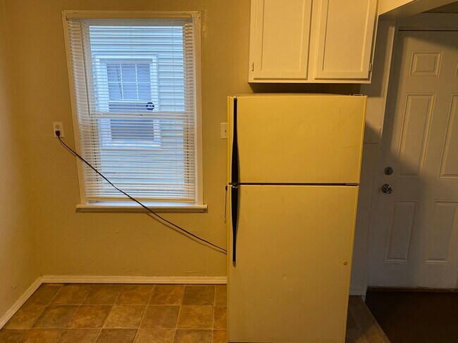 Building Photo - 1617 N Adams St