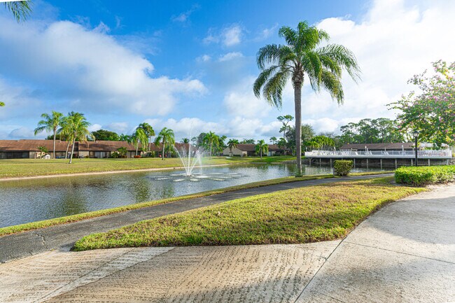 Building Photo - 603 Sea Pine Way