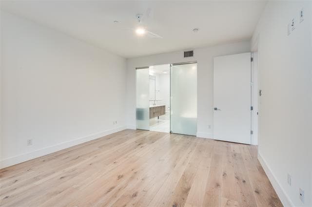 Building Photo - 3130 N Harwood St