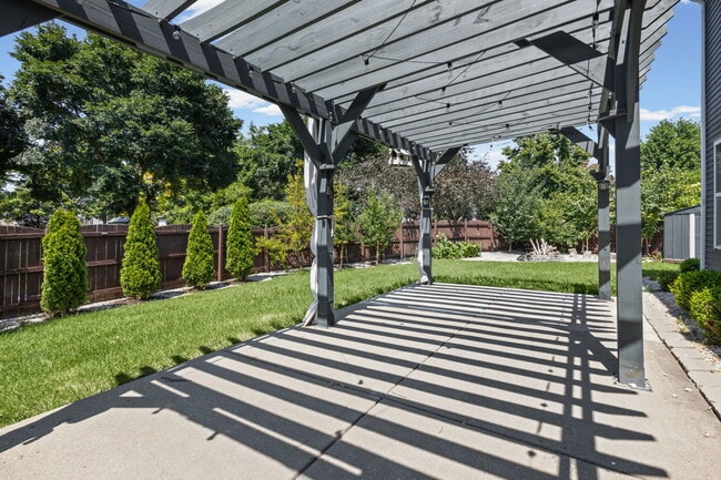 Building Photo - 5117 Woodmere Ct