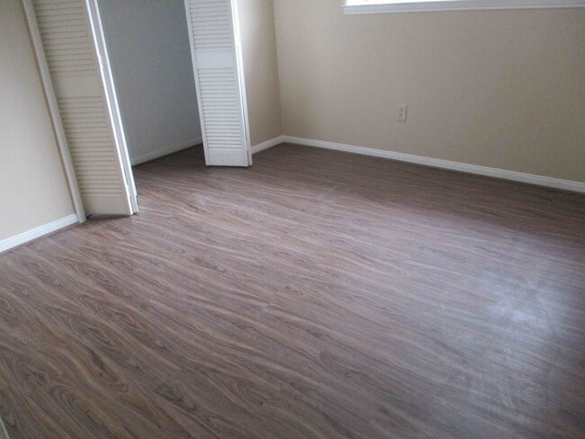 Building Photo - 5506 Deep Forest Dr