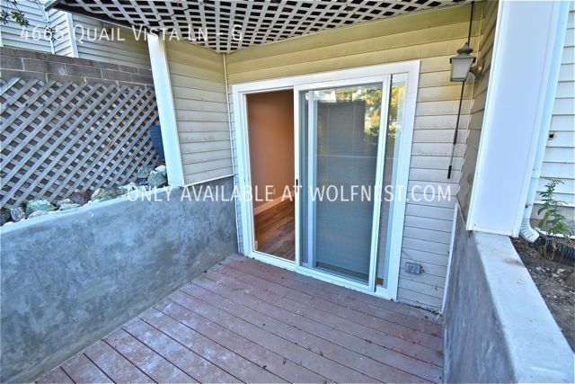 Building Photo - Remodeled 1 Bed Millcreek Condo! No Deposi...