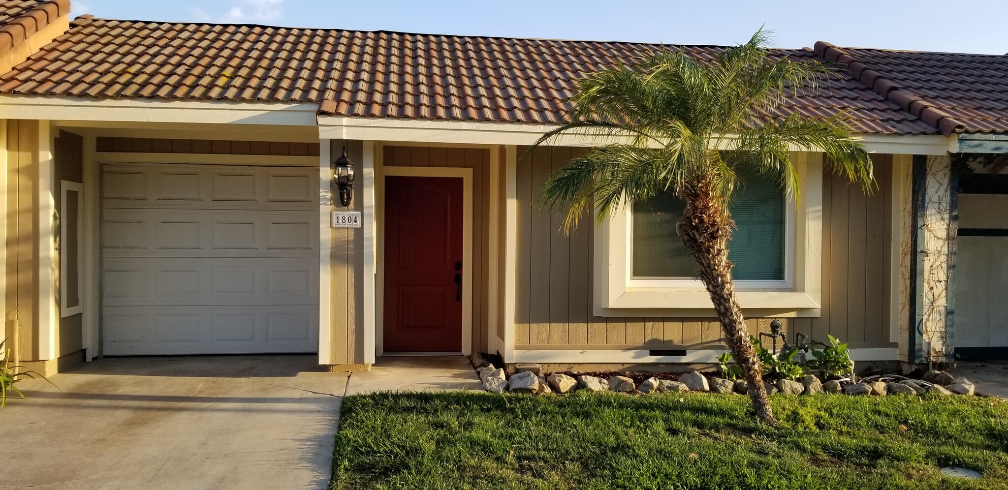 Building Photo - 1804 Club Dr