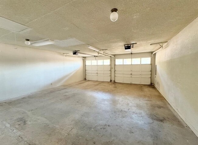 Building Photo - 124 Forest Dr