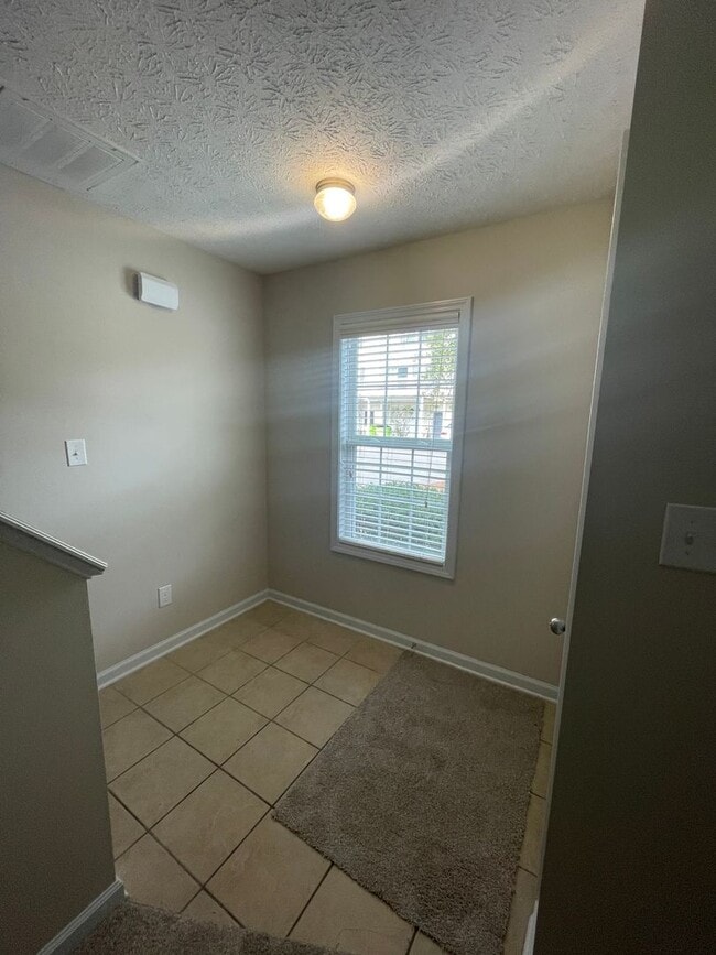 Building Photo - 2 Bedroom Townhome in Havelock