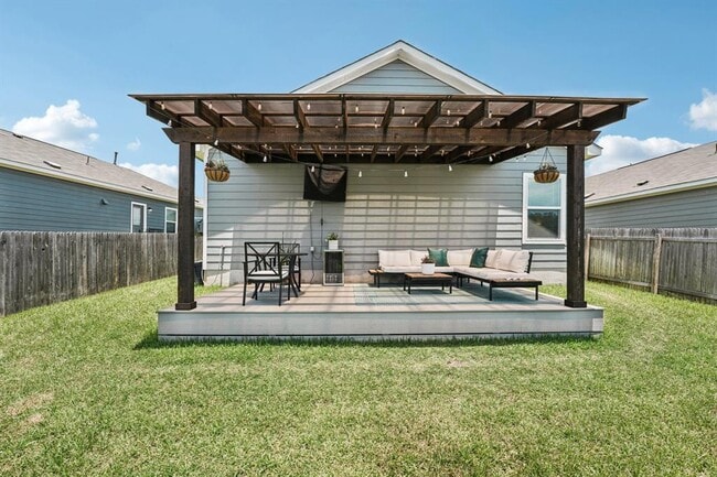Building Photo - 6013 Eden Dr