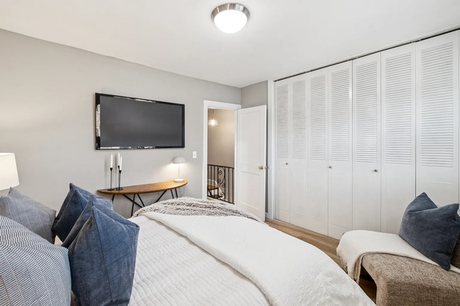 Building Photo - Stylishly Renovated 3-Bedroom Home with Pr...