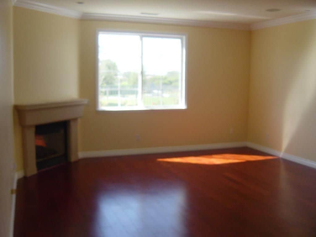 Building Photo - 1211 Chesapeake Dr