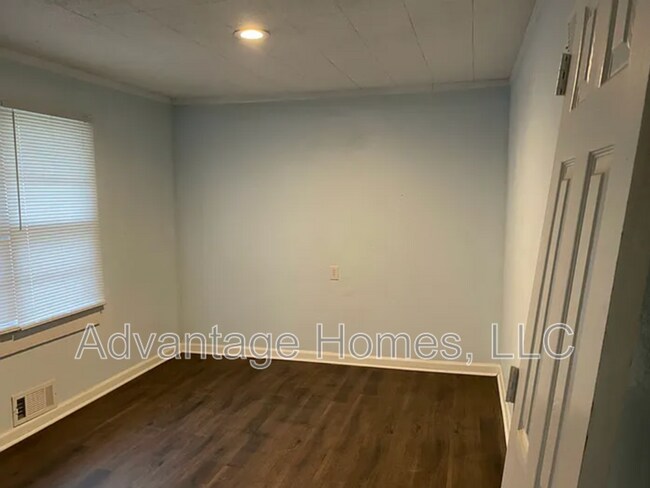 Building Photo - 11357 Sycamore Terrace