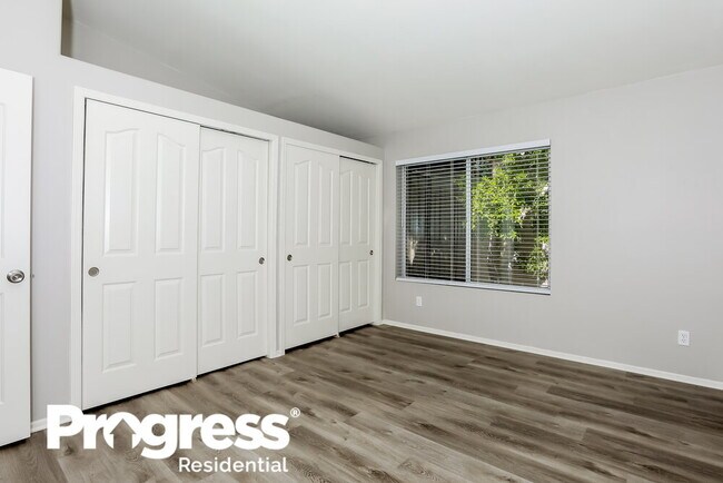 Building Photo - 2745 E South Fork Dr
