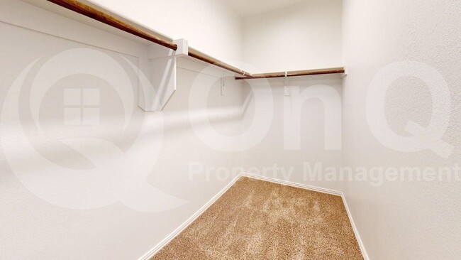 Building Photo - 2226 Adena Spgs Dr