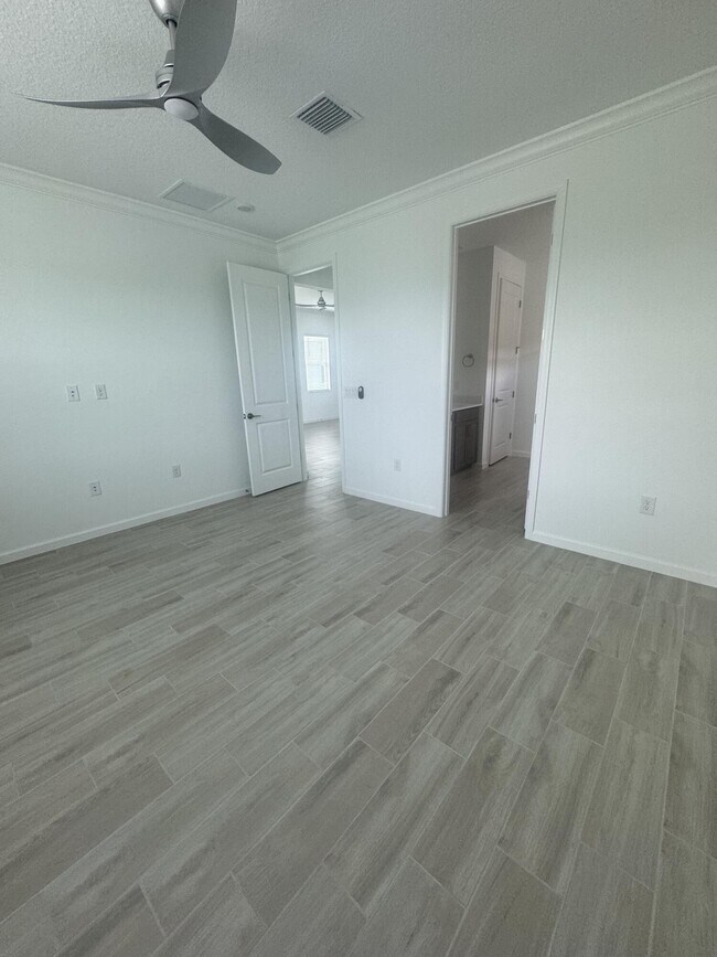 Building Photo - 2243 Antarus Dr NW