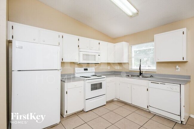 Building Photo - 356 Lake Daisy Cir