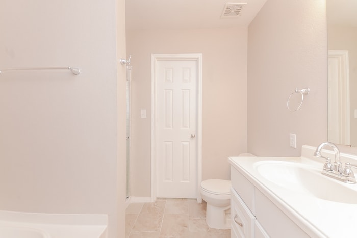 Building Photo - 1304 Cyprus Dr