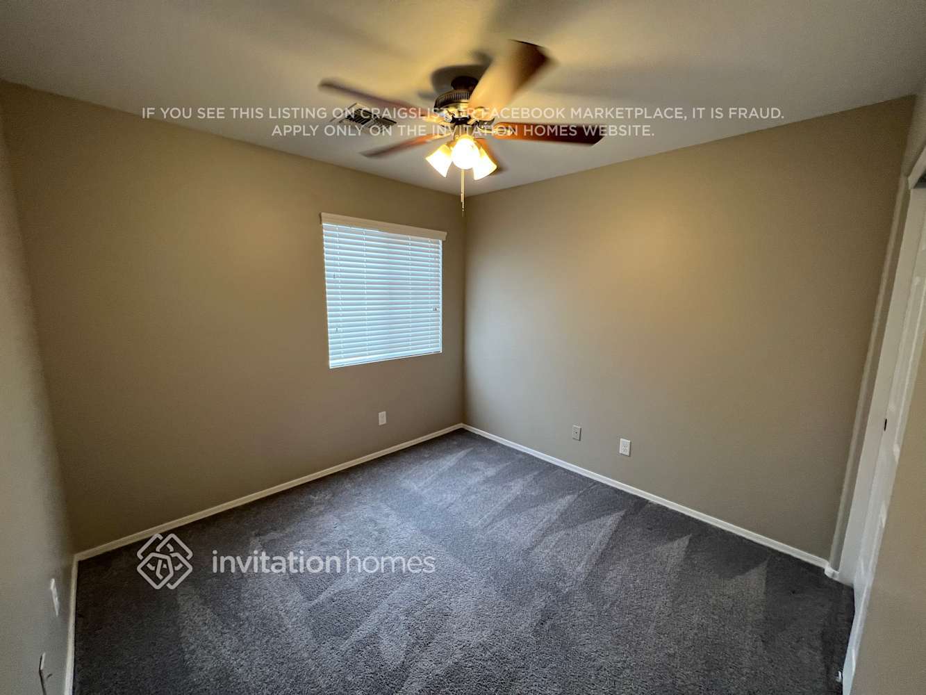 Building Photo - 1075 E Rolls Rd