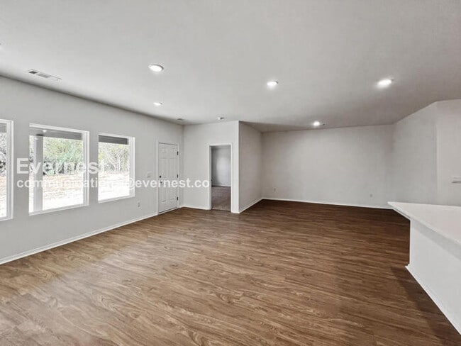 Building Photo - 1517 Ridgefield Cir