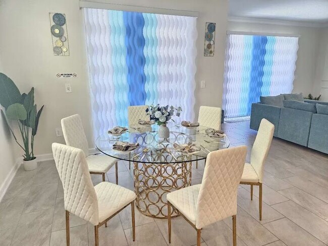 Building Photo - 1151 Kingsbarn St