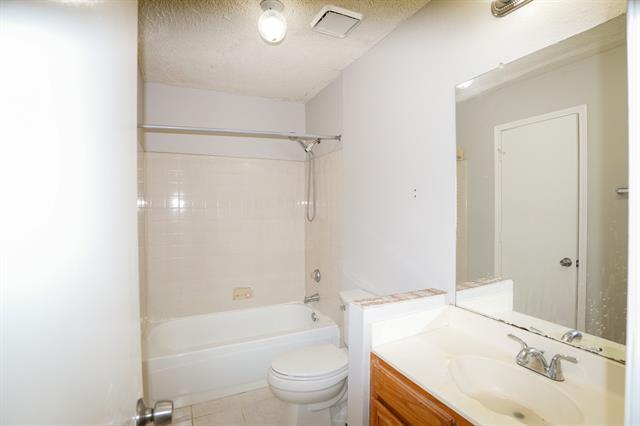 Building Photo - 8809 Pheasant Run Dr
