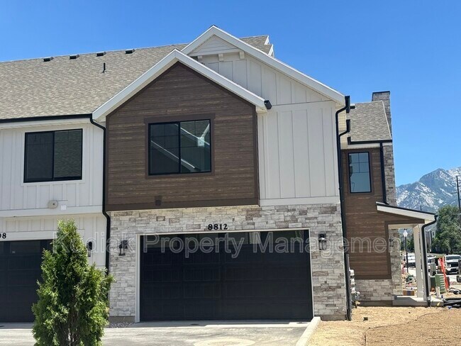 Building Photo - 8812 Cys Park Ln