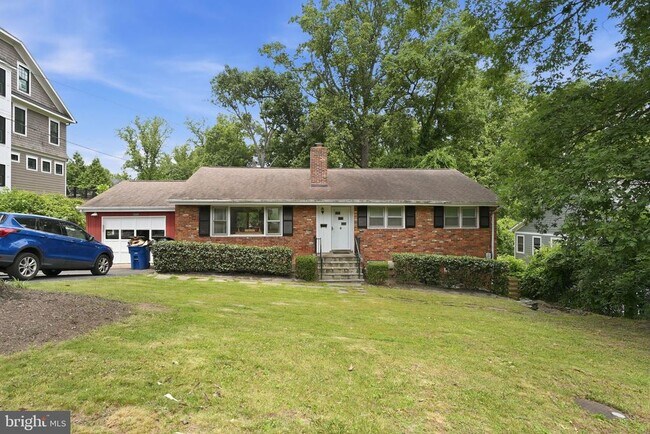 Building Photo - 1476 Waggaman Cir