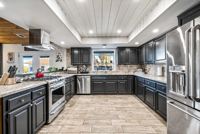 Building Photo - 51025 Burns Canyon Rd