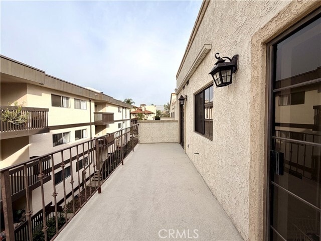 Building Photo - 227 S Madison Ave