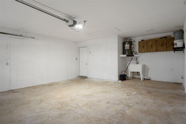 Building Photo - 9910 Island Harbor Dr