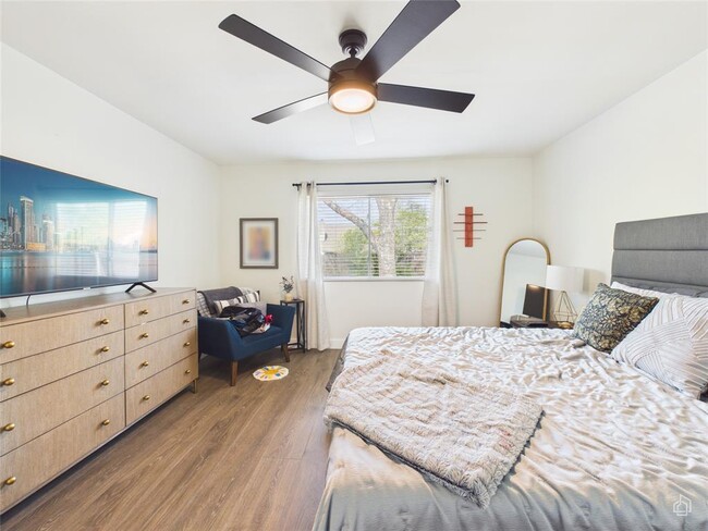 Building Photo - 12600 Esplanade St