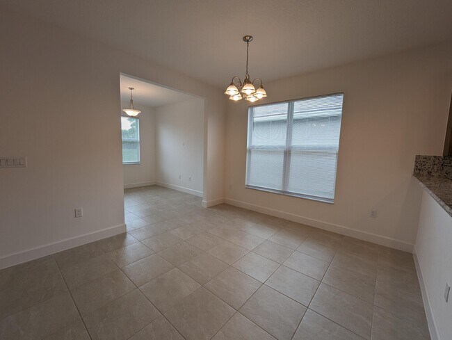 Building Photo - 13541 SW Oceanus Blvd