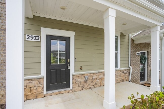 Building Photo - 2972 Mallard Dr