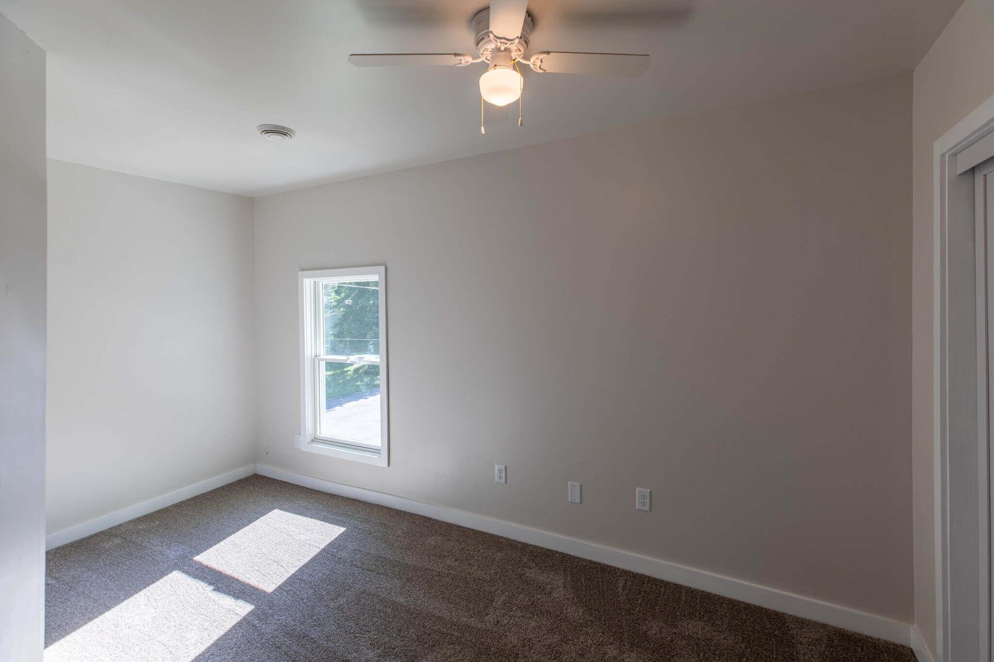 Building Photo - 13 Gilbert St