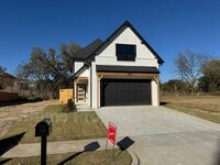 Building Photo - 1102 E Delmar Pl