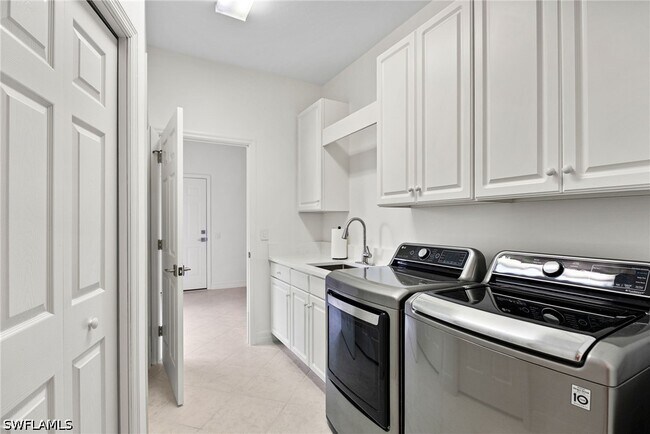 Building Photo - 1624 Manchester Ct